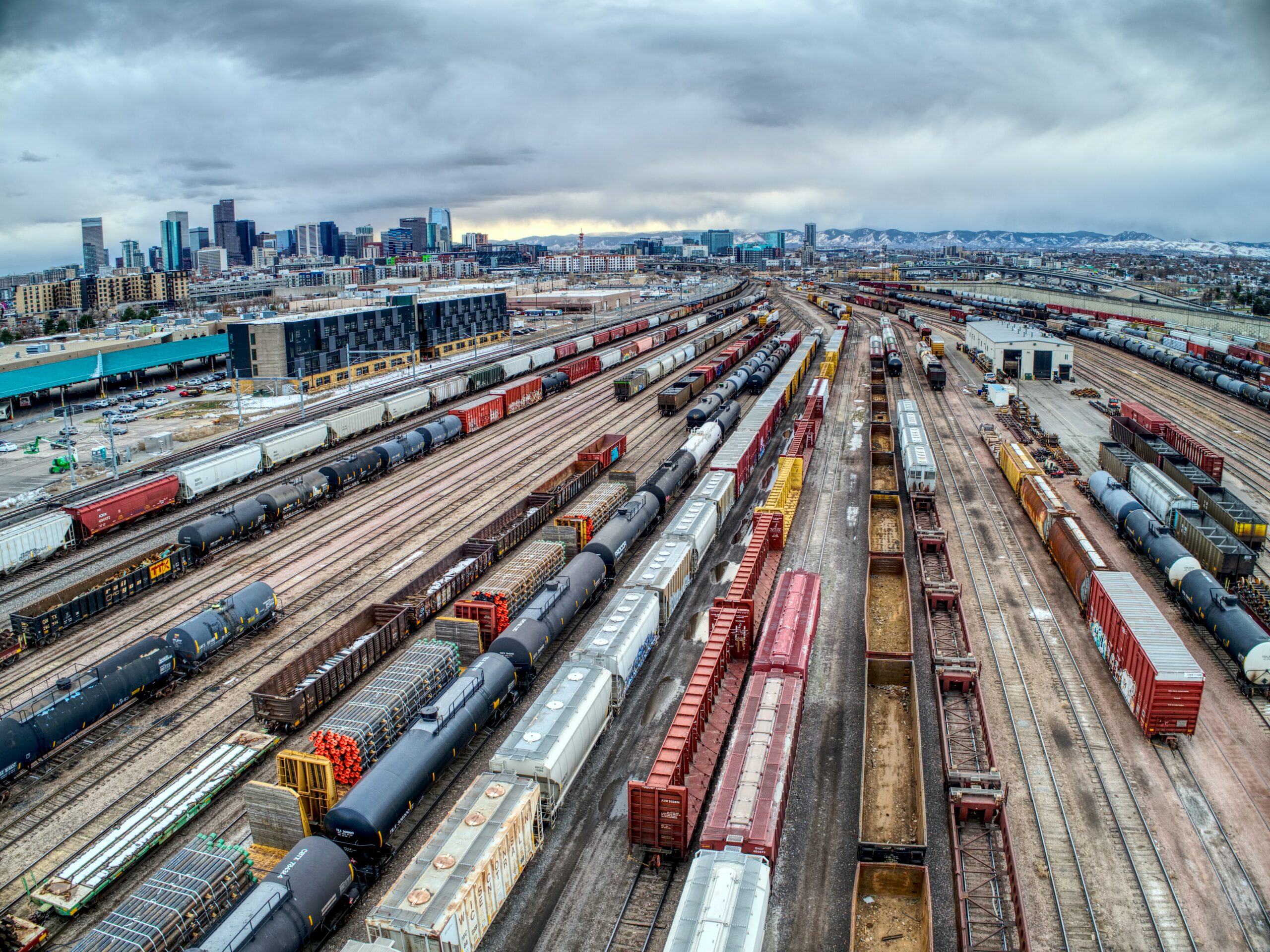 Switching And Blocking Cars For Movement On Manifest Trains